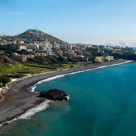 Atlantic Pearl America By Madeira * Funchal (Madeira)